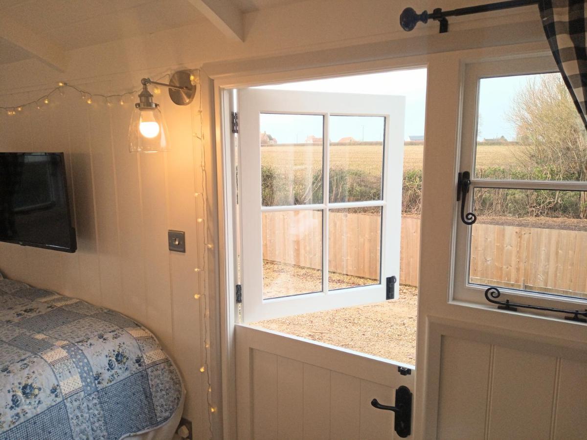 Yew Tree View Luxury Shepherd'S Hut Sturminster Newton Eksteriør bilde